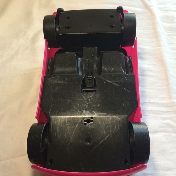 Hot Pink Barbie Car - Picture 7 of 8